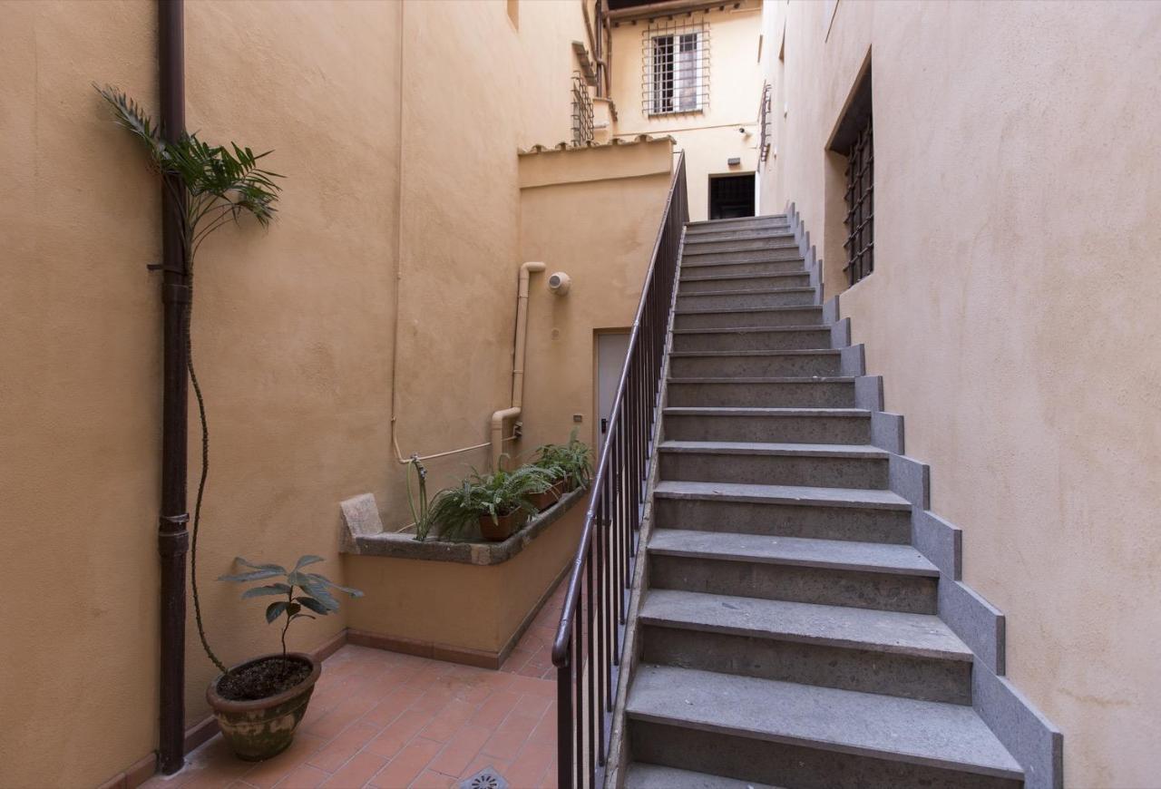 Cozy apartment in via degli Spagnoli Roma Esterno foto